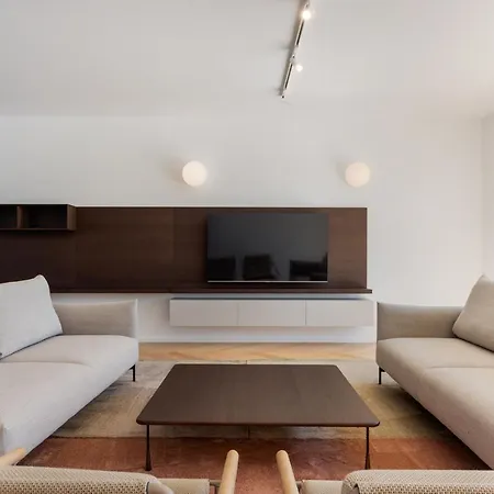 Apartment Modern Three-bedroom Masarykova With Private Parking