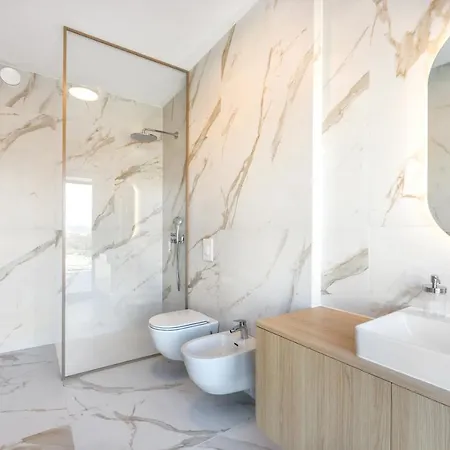 Modern Three-bedroom Masarykova With Private Parking Apartma